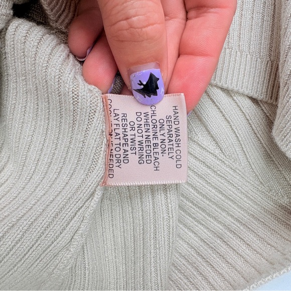 Philosophy Beige Ribbed Knit Top NWT - Picture 8 of 8